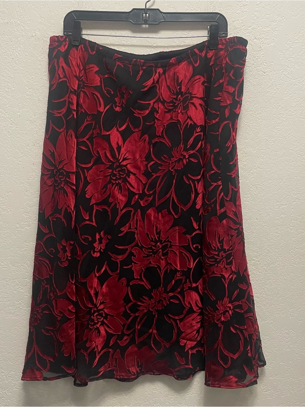 Vintage 90s Velvet Floral Pull On Skirt size 14W Black Red Y2K Witchy Whimsigoth